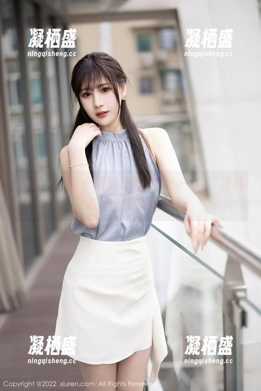 秀人网 - 谢小蒽的油亮作品：一场“涂抹”在心里的视觉旅行