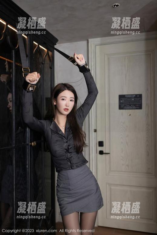 秀人网 - 窥探女王的世界：风景尤美的作品背后的图片故事