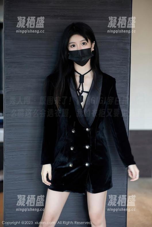 秀人网 - 原图来了！黄婧GIGI穿白裙，怎么能这么会选衣服，我的衣柜又要见光了！