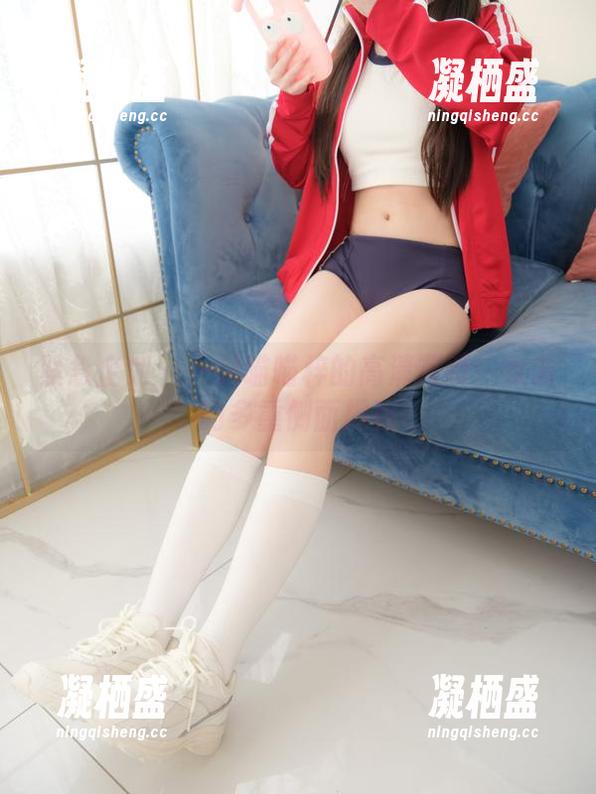 紧急企划 - 一只喵喵梓的高清写真：女友的多重侧面揭秘