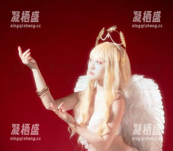 丢掉烦恼，穿上婚纱：脱尾巴Mizuki带来的写真精选新体验