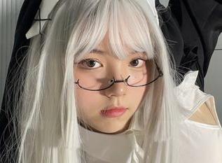 微密圈 - 为何葱油饼er的作品在网盘中如此火爆？雅儿贝德这个角色太带感了！