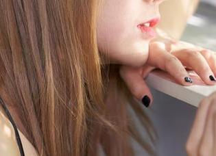 蜜桃社 - 琉璃lily的白裙：原图和图片之间的呢喃，轻声撩动你的心。