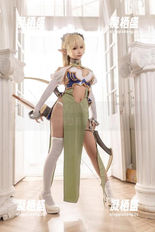 蠢沫沫海边的“手抓海鲜”COS：原图告诉你她的美味秘密！