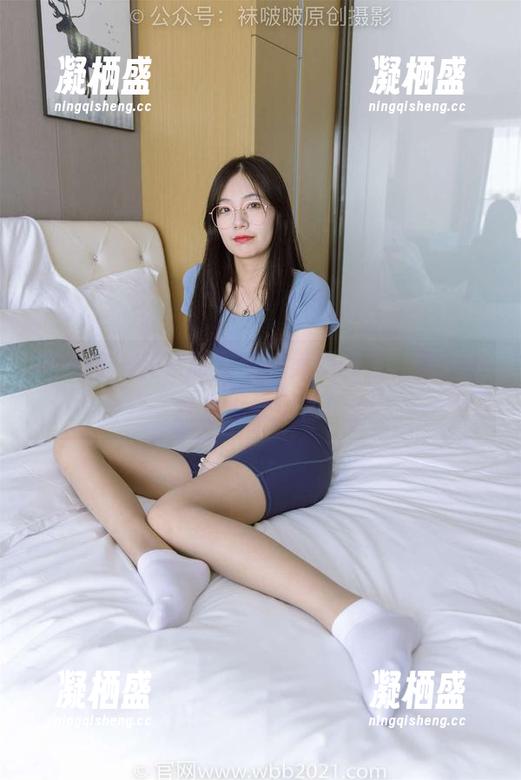 袜啵啵 - 花絮版黑丝的美图图包，糯米的魅力无处不在！