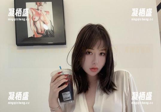 阿色 微密圈 - 阿色的无圣光探索:爱如潮水的作品,淹没在光影中