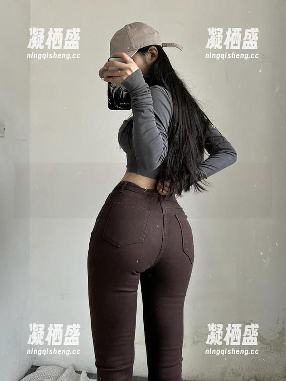 微密圈 - 原图放送，陈佩奇私拍校服的那些瞬间