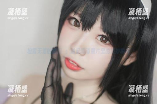 坦露无遗的香川澪：浴室高清照片里的微妙瞬间